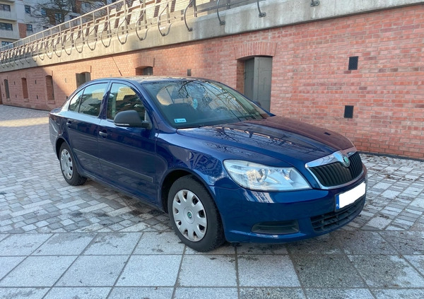 Skoda Octavia cena 26900 przebieg: 207000, rok produkcji 2010 z Malbork małe 46